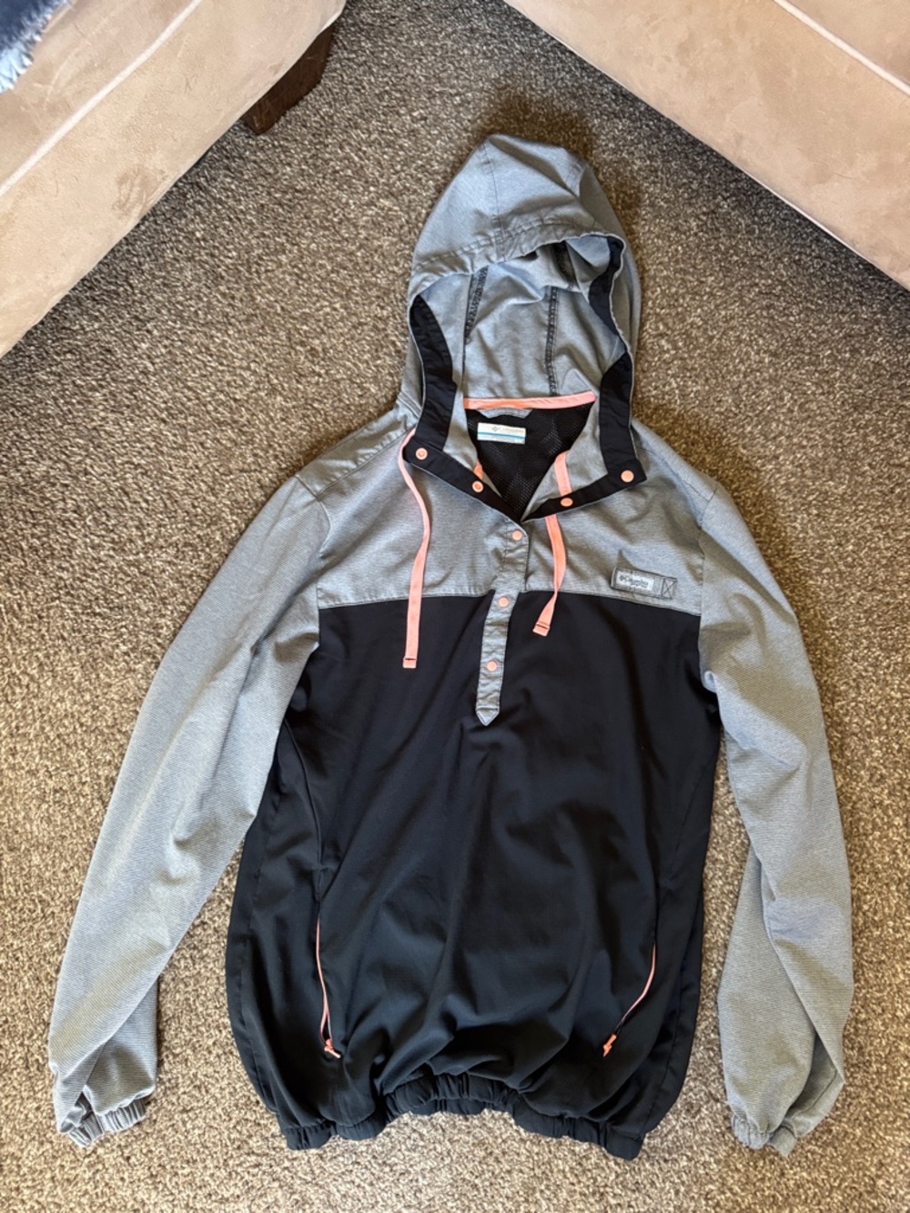 Columbia Black and Light Gray Hooded Pullover Anorak with Pink Accents